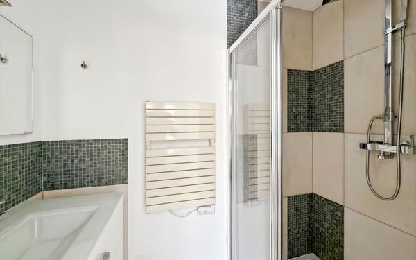 Appartement à vendre    3 pièces • 73,59 m2 Antibes