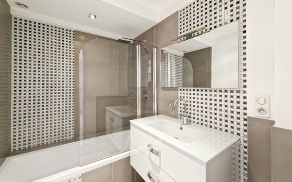 Appartement à vendre    3 pièces • 73,59 m2 Antibes