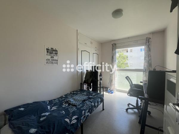 Appartement
         4 pièces
        - 86 m² 289 000 € *