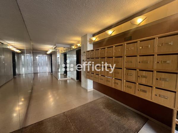 Appartement
         4 pièces
        - 86 m² 289 000 € *