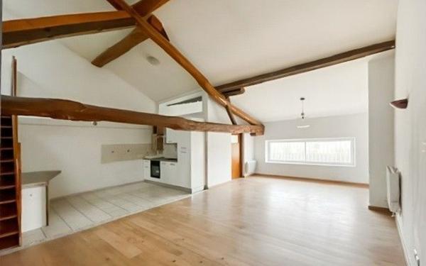 Appartement à louer    3 pièces •  Lamagistère