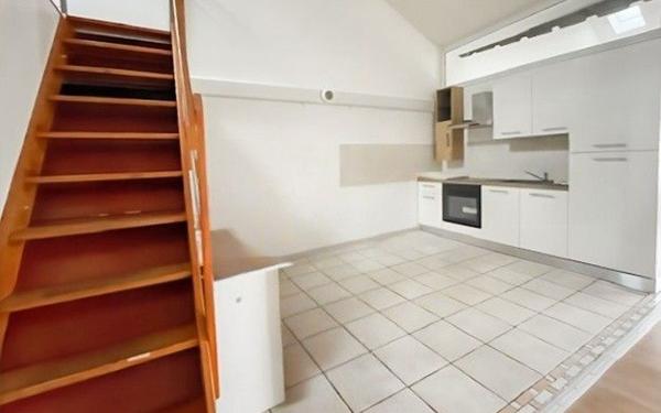 Appartement à louer    3 pièces •  Lamagistère