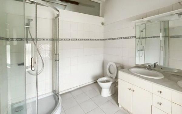 Appartement à louer    3 pièces •  Lamagistère