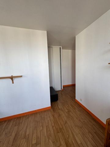 EXCLUSIVITE CENTRE VILLE T1 Auu dernier étage avec balcon , Brest