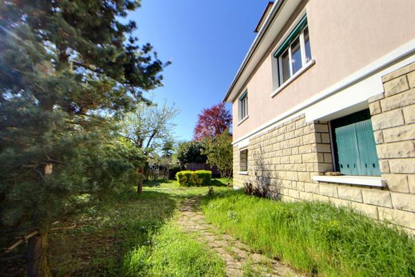 Maison Triel Sur Seine 6 pièce(s) 2190 m2 €499 000 ** - Référence 1748