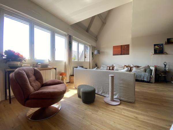 Appartement
         4 pièces
        - 108 m² 625 000 € *