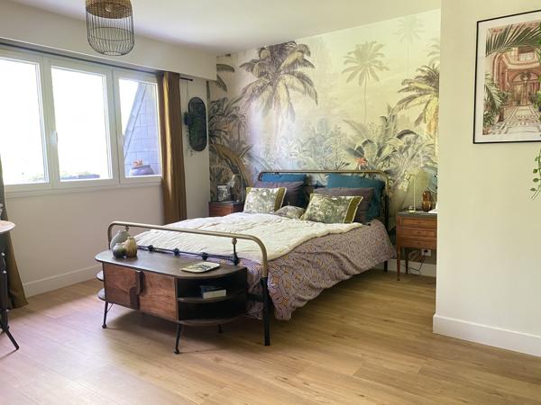 Appartement
         4 pièces
        - 108 m² 625 000 € *