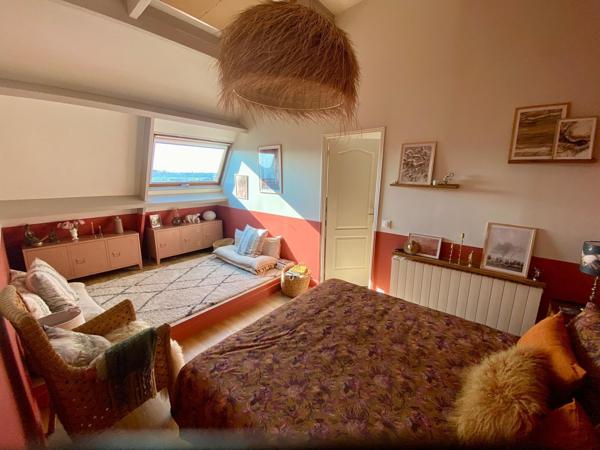 Appartement
         4 pièces
        - 108 m² 625 000 € *