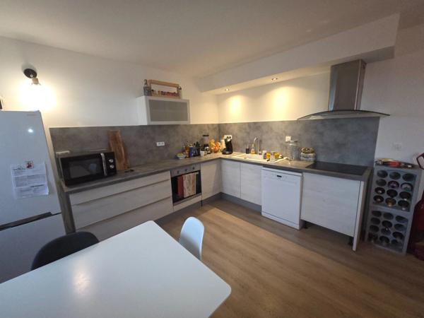 Dpt Gard (30), à vendre ALES appartement RDC 77m2 environ secteur chantilly proche école des mines.