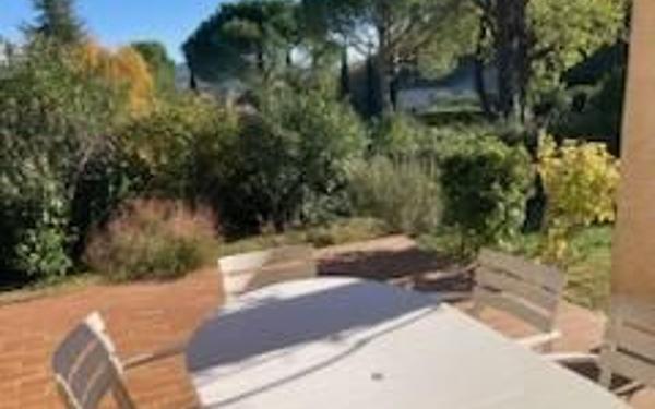 Maison à louer    3 pièces • 82,10 m2 Vaison-la-Romaine