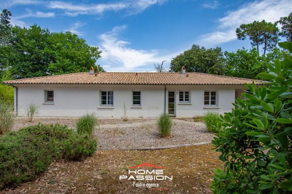 LES MATHES  MAISON PLAIN-PIED ENTRE FORÊT ET OCÉAN