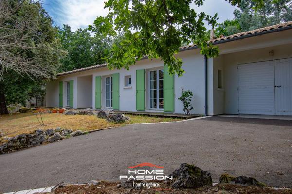 LES MATHES  MAISON PLAIN-PIED ENTRE FORÊT ET OCÉAN