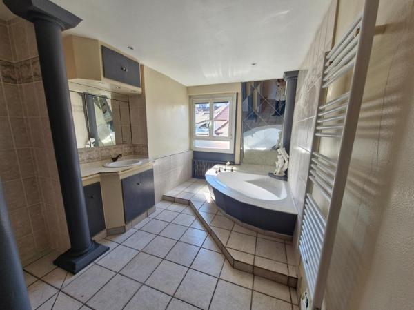 Appartement à EVIAN-LES-BAINS, 74500 - 3 pièces 94m²