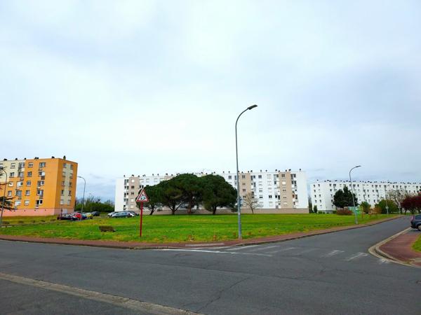 Appartement à louer    3 pièces • 55 m2 Villenave-d'Ornon