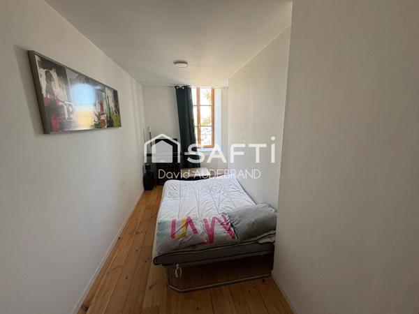 OPPORTUNITÉ RARE – IMMEUBLE RÉNOVÉ avec local commercial + appt