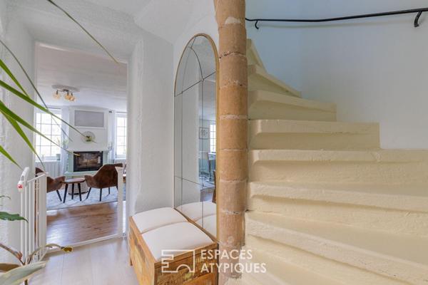 Duplex de caractère et patio confidentiel
