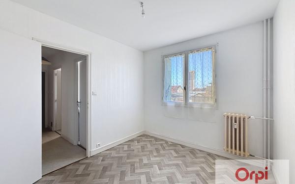 Appartement à louer    3 pièces • 72,22 m2 Montluçon