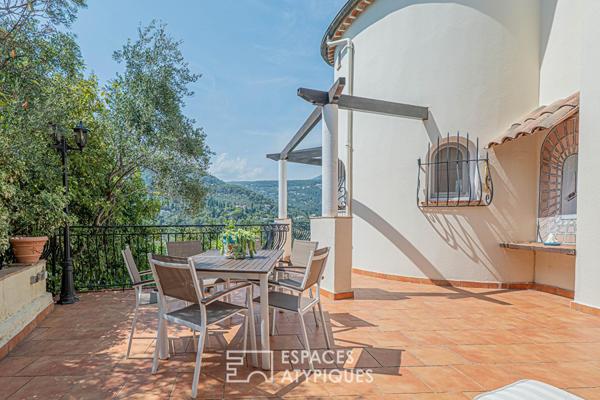 Maison d’architecte d’exception avec vue panoramique à Grasse