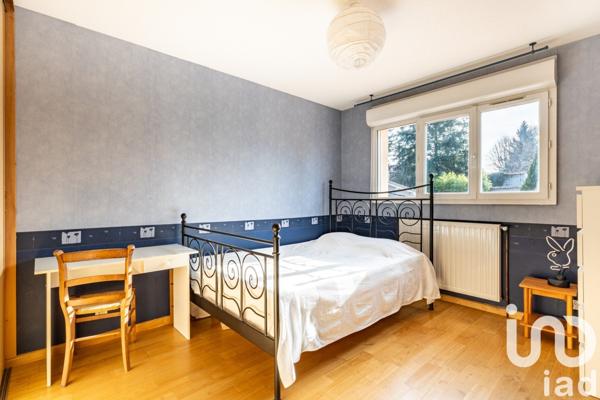 Maison d’architecte 7 pièces de 186 m² à Saint-Just-Saint-Rambert (42170)