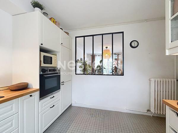 SOUS COMPROMIS.............Maison rénovée proche bourg de St avertin 3 chambres