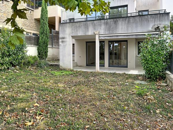 St-Didier : Appartement avec terrasse et jardin privatif en hyper-centre