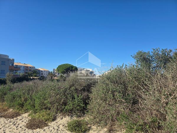 Studio/cabine avec terrasse et place de parking