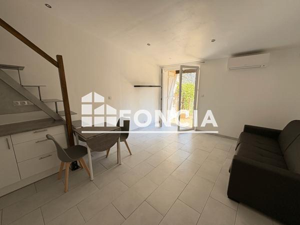 Location Studio meublé 25.8 m² - Nimes 30900