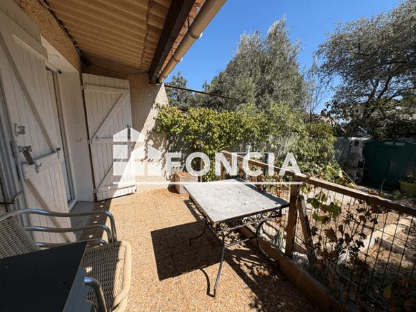 Location Studio meublé 25.8 m² - Nimes 30900