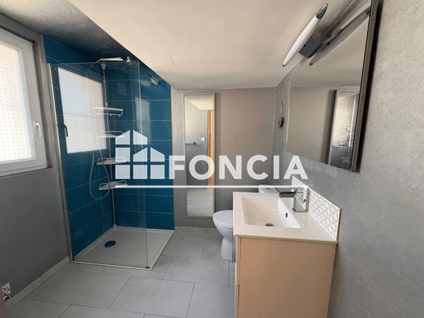 Location Studio meublé 25.8 m² - Nimes 30900