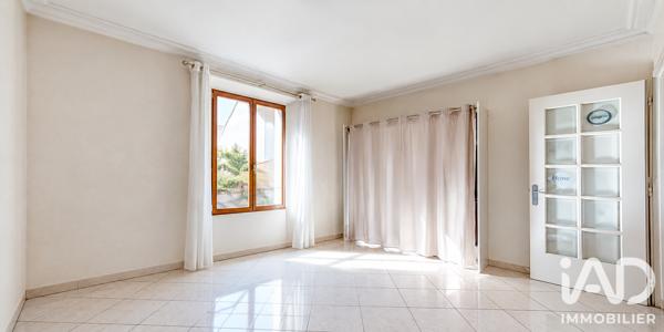 Immeuble à vendre 149,61 m² Montfermeil