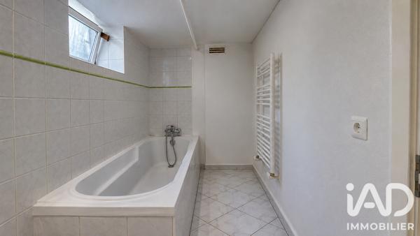 Immeuble à vendre 149,61 m² Montfermeil