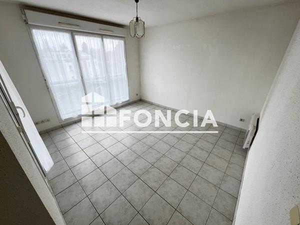 Location Appartement 3 pièces 61 m² - 138 RUE HENRI VENIARD St Georges Des Groseillers 61100