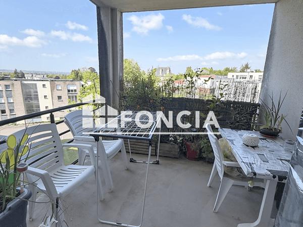 Location Appartement 3 pièces 61 m² - 138 RUE HENRI VENIARD St Georges Des Groseillers 61100