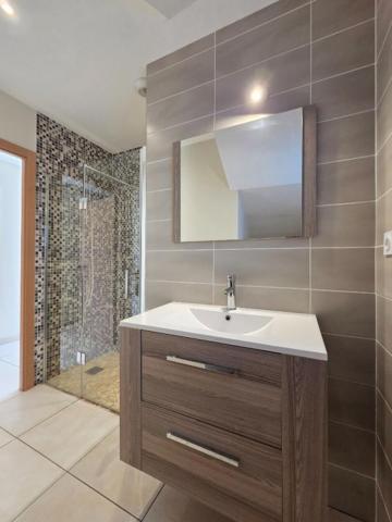 Maison Montelimar 5 pièce(s) 146 m2