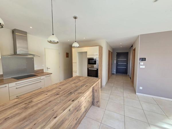 Maison Montelimar 5 pièce(s) 146 m2