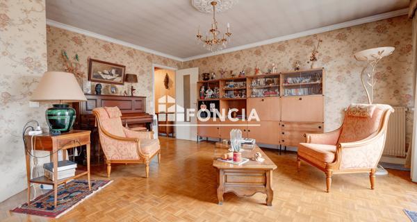 À vendre Appartement 4 pièces 99.45 m² - Reims 51100