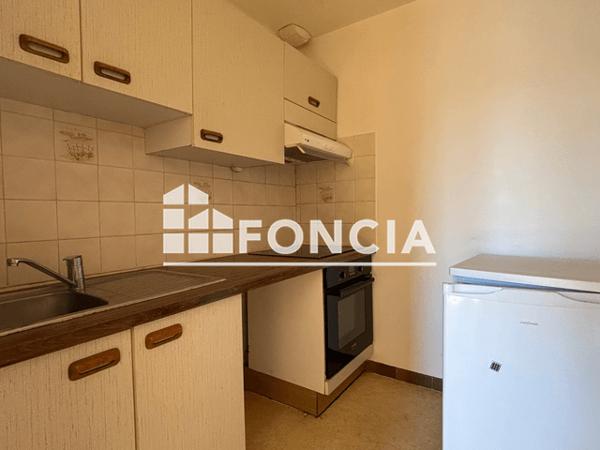 Location Studio 27.32 m² - 2-4 RUE DES CHANGES /1 CENDREU Chartres 28000
