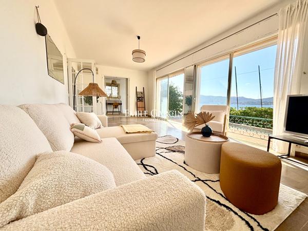 À vendre - La Seyne sur Mer - Anse des Sablettes| Maison de pêcheur les pieds dans l'eau - 126 m²