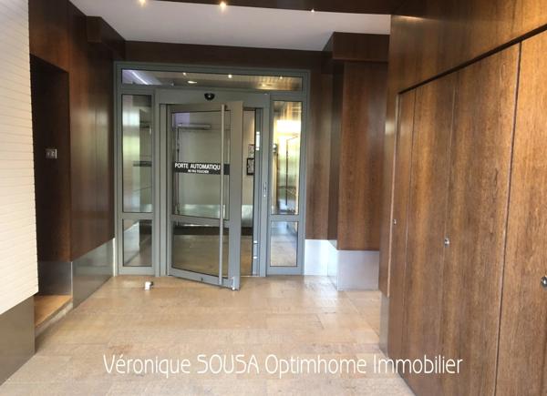 Grand 2 Pièces en Hypercentre – Calme et Charme refait à neuf SAINT GERMAIN EN LAYE