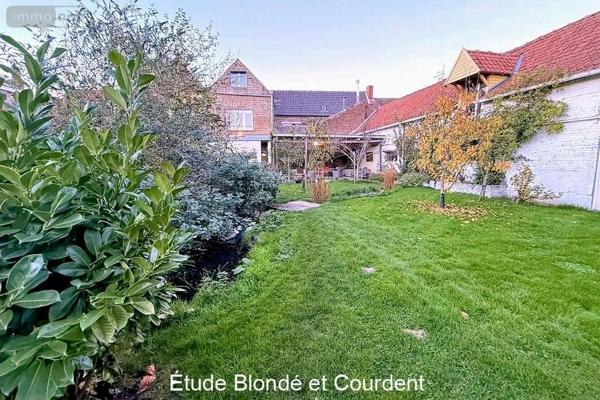 Maison de ville à vendre à Steenvoorde dans le Nord (59114), ref : H9631   
Centre ville