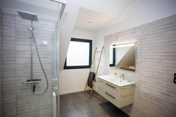 Maison contemporaine avec studio indépendant à 200 m de la plage, L'Armor-Pleubian (Presqu'île Sauvage)