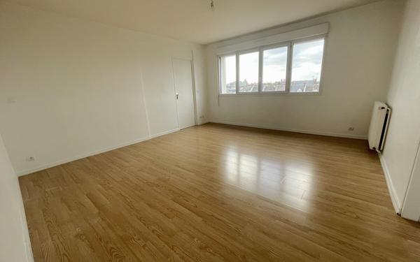 Appartement à louer    2 pièces • 43 m2 Amiens