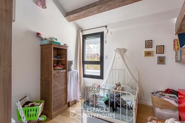 Duplex familial avec terrasse et piscine au calme absolu