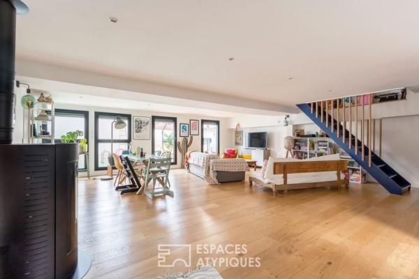 Duplex familial avec terrasse et piscine au calme absolu