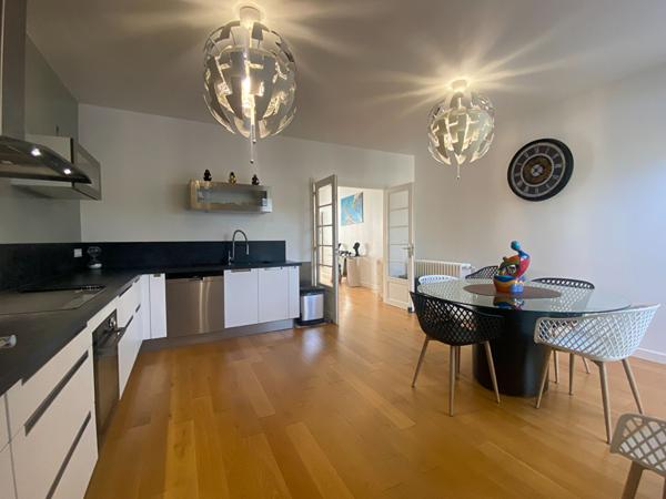 Vente
                Maison112,5 m² - 5 Pièces -
                    ROYAN (17200)