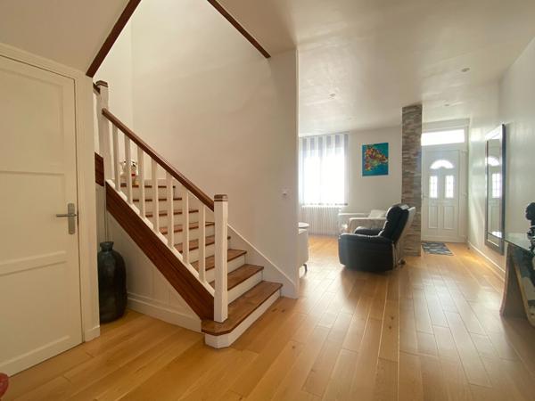 Vente
                Maison112,5 m² - 5 Pièces -
                    ROYAN (17200)