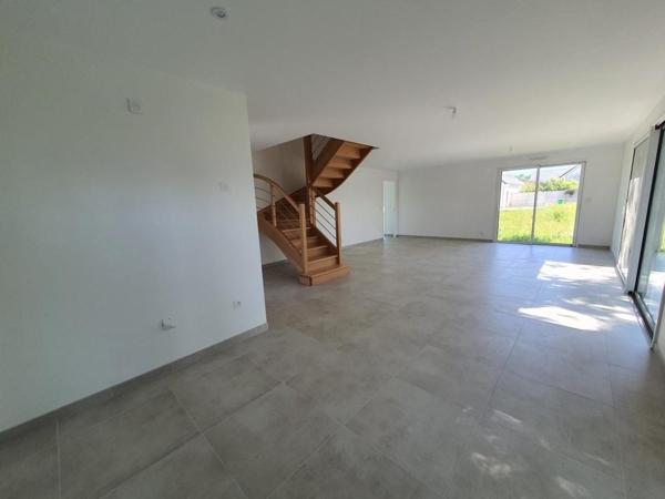 GUIDEL : Maison neuve avec vie de plain-pied