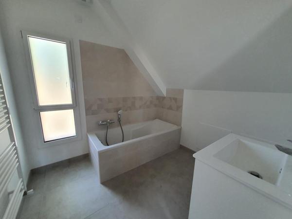 GUIDEL : Maison neuve avec vie de plain-pied