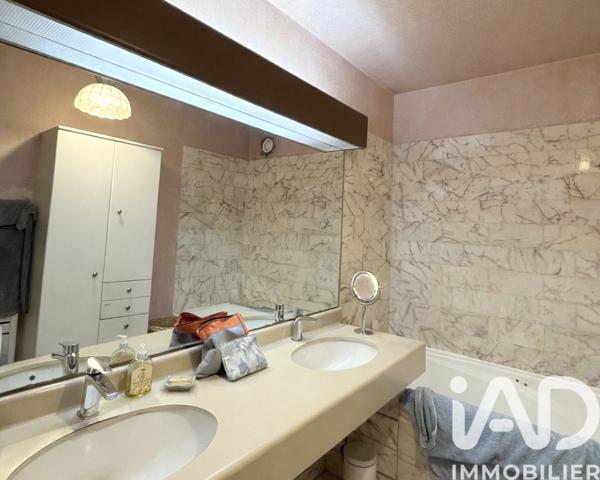 Appartement à vendre 3 pièces 94 m² Courbevoie