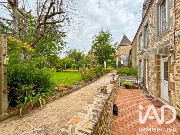 Maison à vendre 8 pièces 159 m² Bais